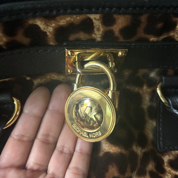 Unique Michael Kors Leopard Print Pony hair tote/shoulder bag - Picture 5 of 11